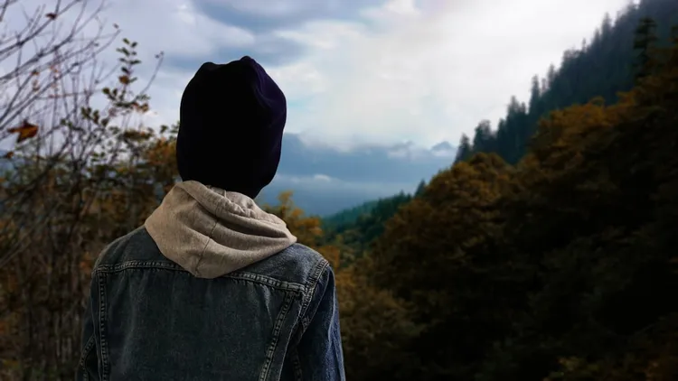 Unsplash image for customer journey map table with sticky notes kraft paper